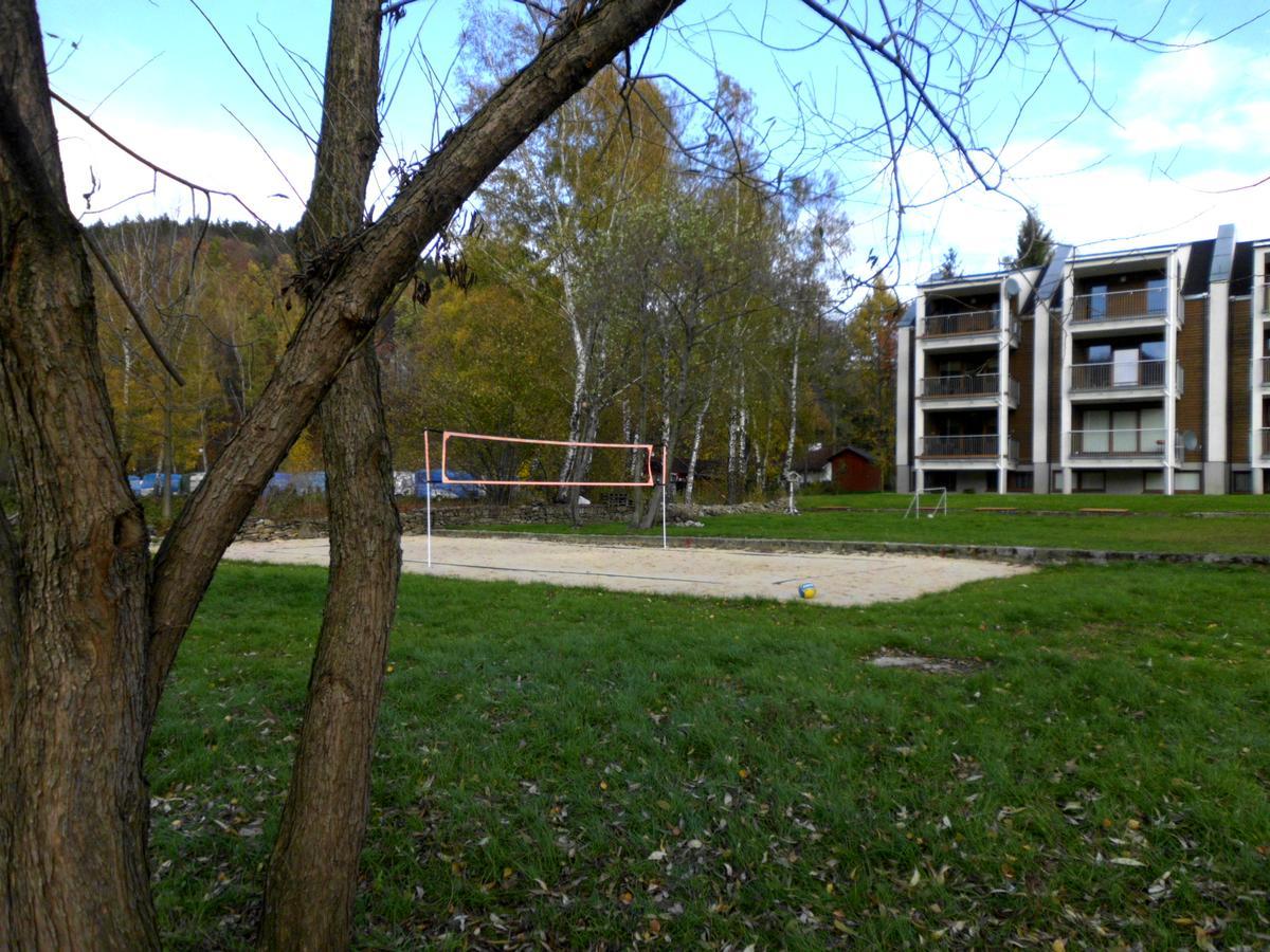 Apartamenty Wislany Brzeg 乌斯特龙 外观 照片