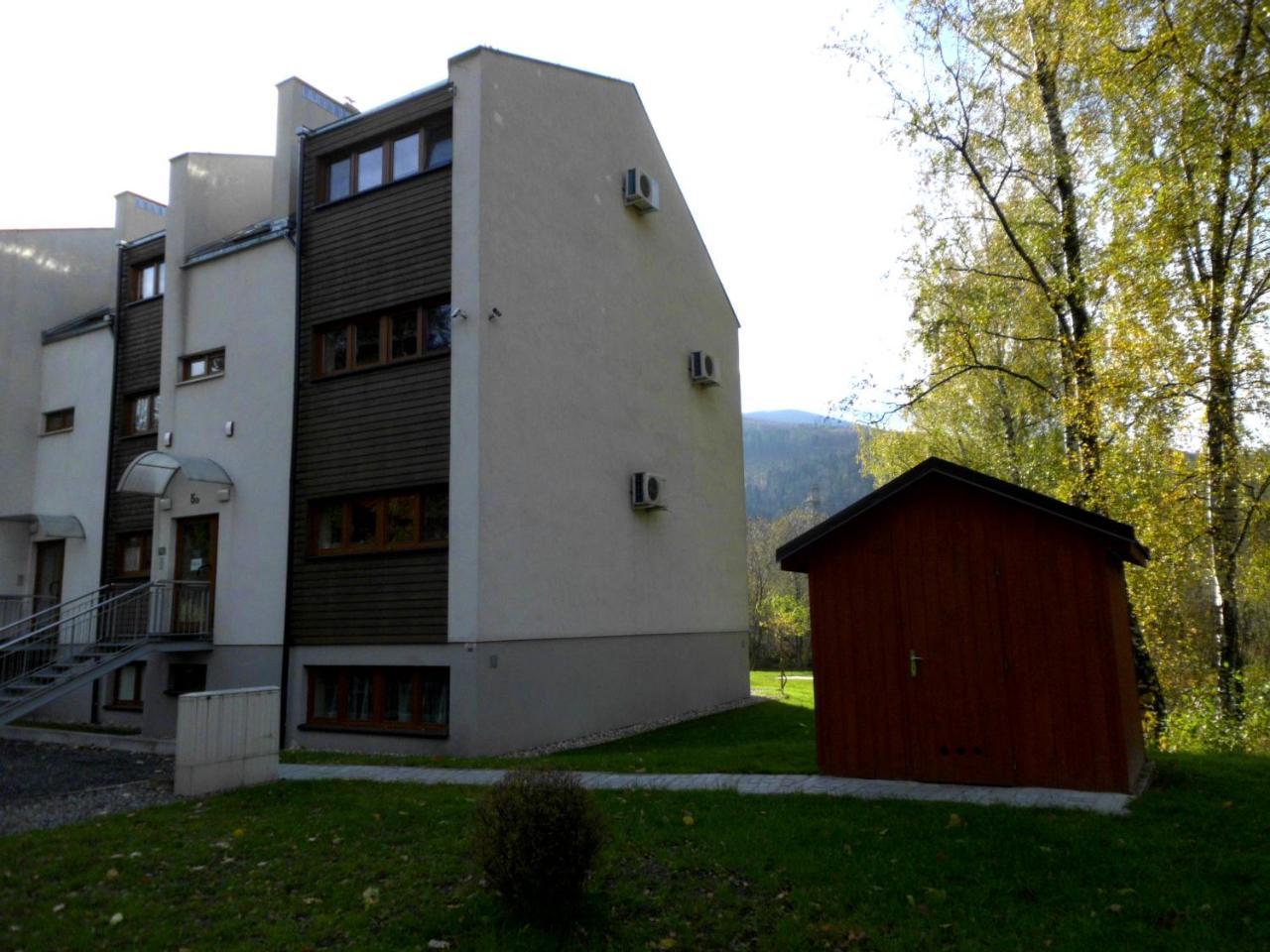 Apartamenty Wislany Brzeg 乌斯特龙 外观 照片