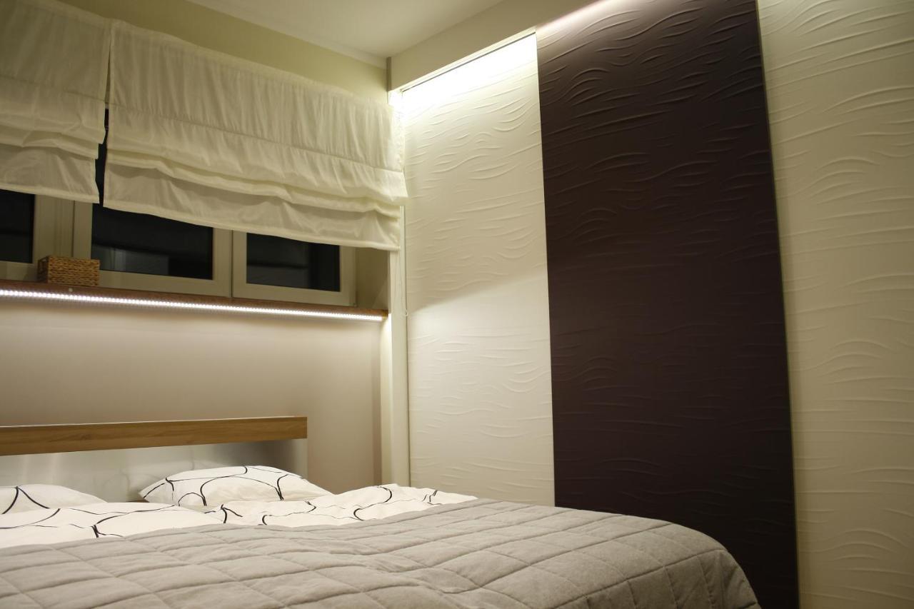 Apartamenty Wislany Brzeg 乌斯特龙 外观 照片